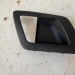VOLKSWAGEN POLO CLASSİC SAĞ ÖN KAPI İÇ AÇMA KOLU ÇERÇEVESİ