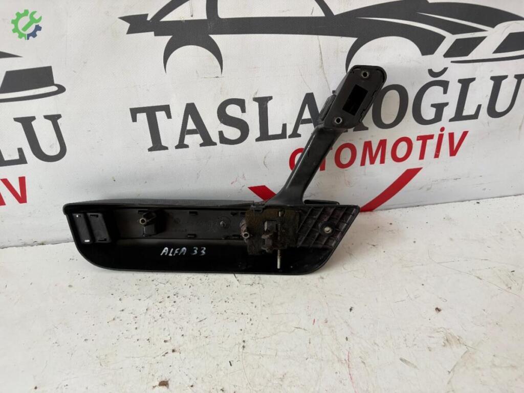 Alfa Romeo 33 Kapı Kolçağı çıkma parça