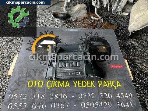 Mitsubishi L200 Flaşör Düğmesi çıkma parça