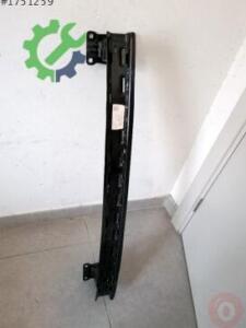Çıkma Audi Q2 Tampon Demiri 81A807309A