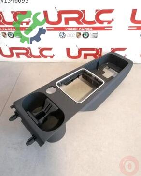Audi Q2 Gösterge Çerçevesi 81B864261 çıkma parça
