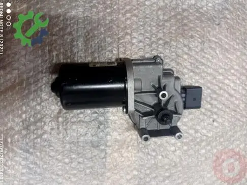 Audi Q2 Silecek Motoru çıkma parça