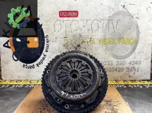 8200020555 DACİA LOGAN-SANDERO 1.4-1.6 VOLANT