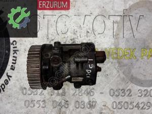 8200057225 R9042A040A RENAULT MEGANE LAGUNA 1.5 DCI mazot pompası
