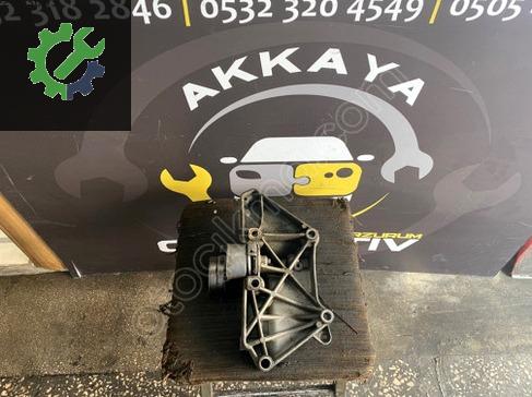Renault Trafic Alternatör 8200100148 çıkma parça