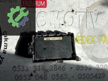 Renault Clio UCH Beyni 8200103749 çıkma parça