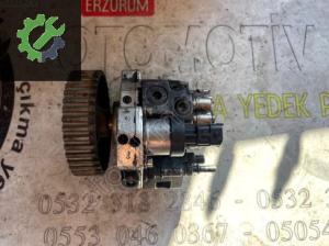 8200108225-8200456693-8200659759 MEGANE 2 1.9 DCI mazot pompası