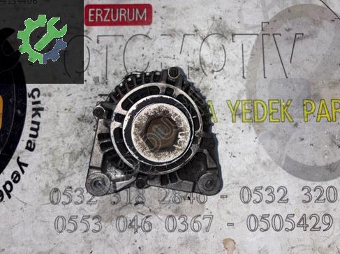 Renault Megane Şarj Dinamosu 8200120286 çıkma parça
