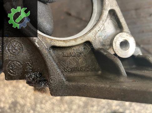 Renault Megane Taşıyıcı/Aks Taşıyıcı 8200187544 çıkma parça