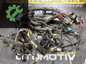 8200351626 RENAULT KANGOO 1.9 Çıkma Motor Elektrik Tesisatı