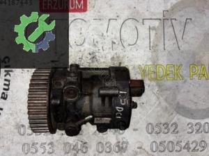 8200379376 R9042A040A NİSSAN MİCRA 1.5 DCI mazot pompası