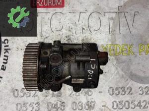 8200379376 R9042A040A RENAULT SCENİC 1.5 DCI mazot pompası