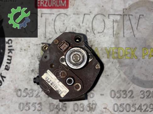 Renault Scenic Yakıt Pompası 8200379376 çıkma parça