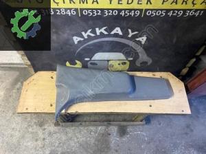 8200421068 Kangoo 3 Sağ Orta Direk Kaplaması Alt Çıkma Orjinal
