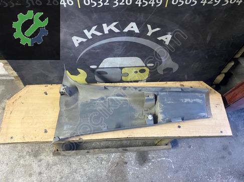Renault Kangoo Orta Direk Kaplaması 8200421068 çıkma parça