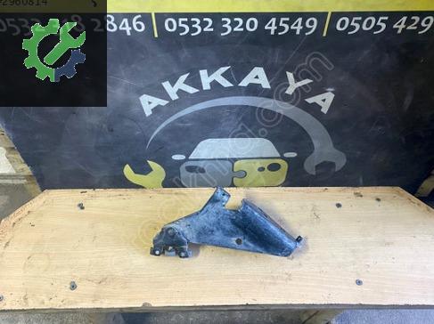 Renault Kangoo Kapı Menteşesi 8200497763 çıkma parça