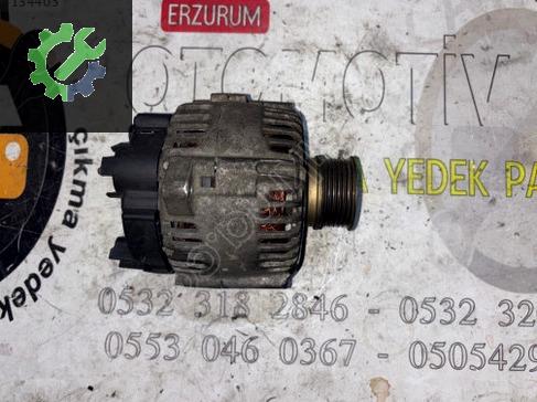 Renault Scenic Şarj Dinamosu 8200588648 çıkma parça