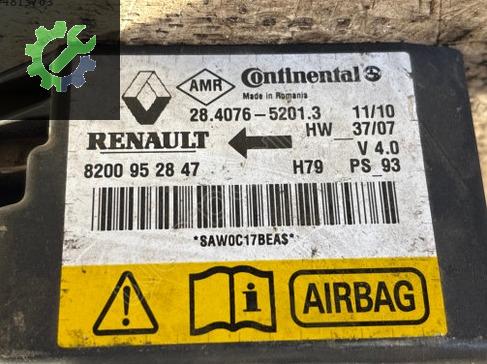 Dacia Duster Airbag Beyni (SRS) 8200952847 çıkma parça