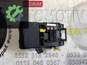 Toyota Avensis Sigorta Kutusu 82641 çıkma parça