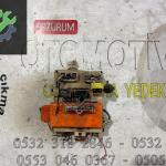 82641-12160/232300-0070 TOYOTA COROLLA 1999-02 Sigorta Kutusu