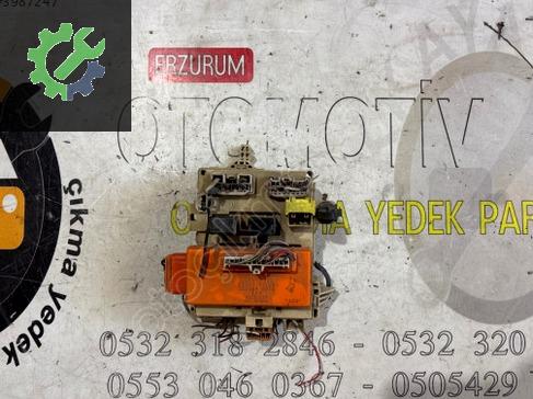 Toyota Corolla Sigorta Kutusu çıkma parça