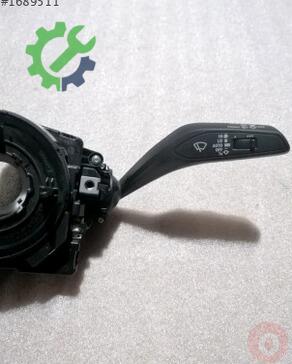Audi Q3 Sinyal Kolu 82A953521C çıkma parça