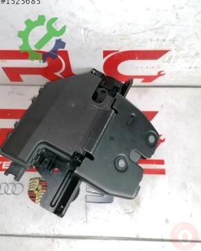 BMW X5 Bagaj Kilidi 8408492 çıkma parça