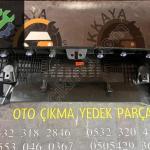 849205559R Clio 5 Arka Panel Kaplaması Orjinal Çıkma