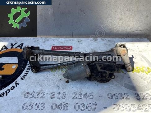 Toyota Yaris Ön Silecek Motoru çıkma parça