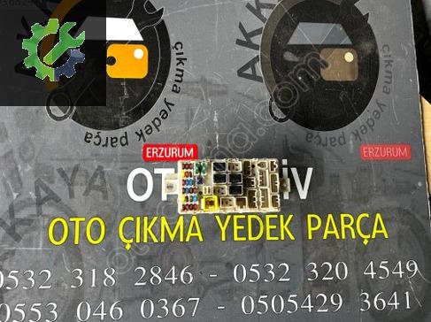 Mitsubishi L200 Sigorta Kutusu çıkma parça