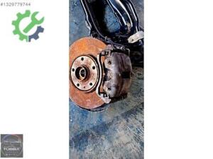 8V0615126A PASSAT GOLF CADDY LEON A3 sağ ön kaliper braketi