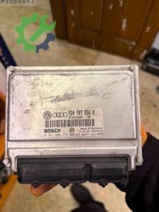 8D0 907 558 B Audi A4 Motor Beyini Çıkma Orijinal
