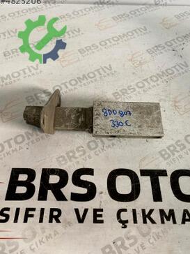 Audi A4 Ön Tampon Demiri çıkma parça