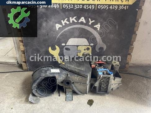 Audi A4 Kalorifer Kutusu çıkma parça
