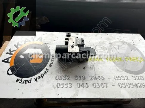 Volkswagen Passat ABS Beyni (Modül) 8E0614111P çıkma parça