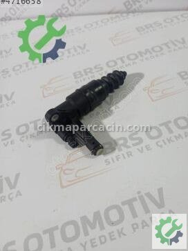 Audi A4 Debriyaj Üst Merkezi 8E0721257B çıkma parça