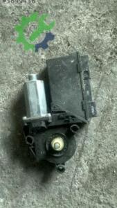 8E2959801E audi a4 sol ön cam motoru ve beyni