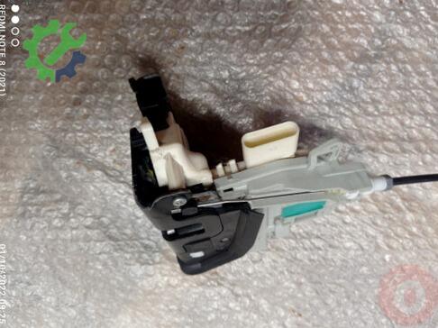 Audi A7 Kapı Kilidi 8J1837016F çıkma parça