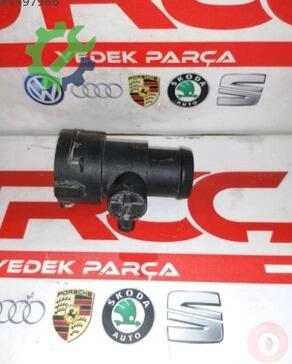 Audi A5 8K0122293F çıkma parça