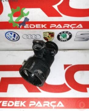 Audi A5 8K0122293F çıkma parça