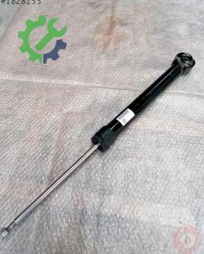 Audi A5 Amortisör 8T0513035T çıkma parça