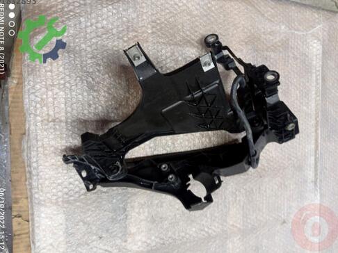 Audi A4 Far Braketi 8K0805607B çıkma parça