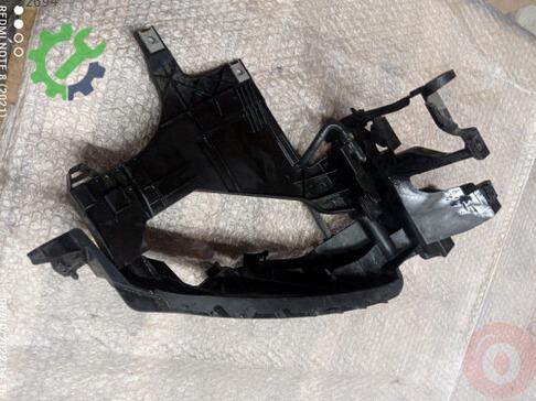 Audi A4 Far Braketi 8K0805608B çıkma parça