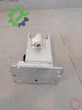 Audi A5 Tampon Demiri 8K0807134D çıkma parça