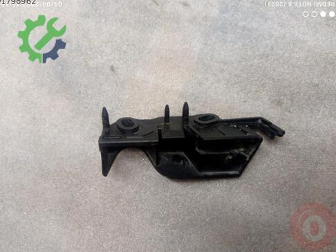 Audi A4 Tampon Braketi 8K0807283E çıkma parça