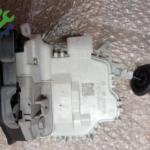 Audi Q3 Orijinal Çıkma Kapı Kilidi 8K0839015H