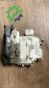 8K0839015H audi a5  sol arka kapı kilidi