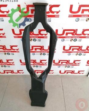 Audi A4 Klima Borusu 8K0857039 çıkma parça