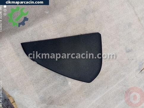 Audi A4 Torpido çıkma parça
