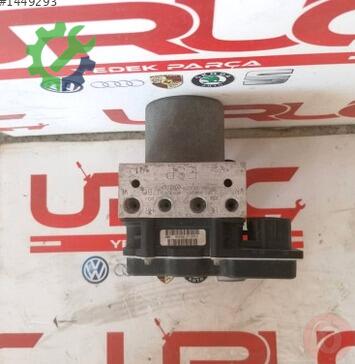 Audi A5 ABS Beyni 8K0907379AB çıkma parça